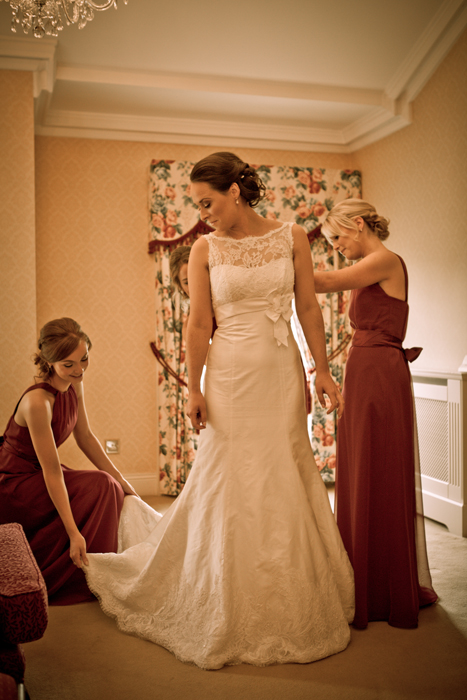 bride getting ready wedding morning